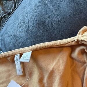 Olivaceous Tan Tank Top - XL